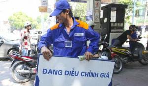 Xăng tăng giá lần thứ 2 liên tiếp từ 15 giờ ngày 30-11