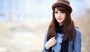 Thích thú đắp người tuyết trên đỉnh Fansipan ngày đầu đông