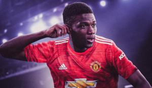 “Thủy chiến“ tại Elland Road, Man United bay cao Top 4