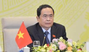 Phó chủ tịch Thường trực Trần Thanh Mẫn điều hành phiên họp của UBTV Quốc hội
