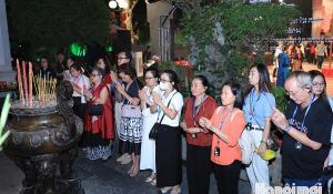 Đặc sắc tour đêm “Tiếng chuông Trấn Vũ”