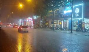 Miền Bắc mưa lớn kết thúc đợt nắng nóng gay gắt