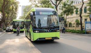 Trải nghiệm xe buýt xanh đến Triển lãm Thành tựu Đất nước
